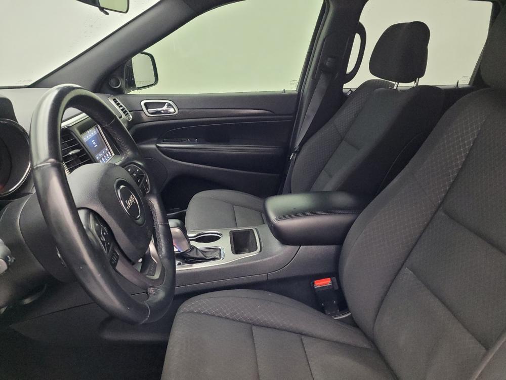 used 2018 Jeep Grand Cherokee car, priced at $17,495
