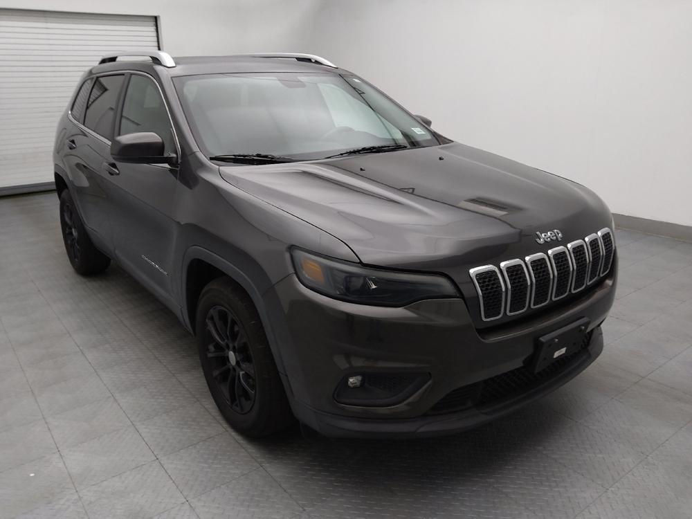 used 2019 Jeep Cherokee car, priced at $17,595