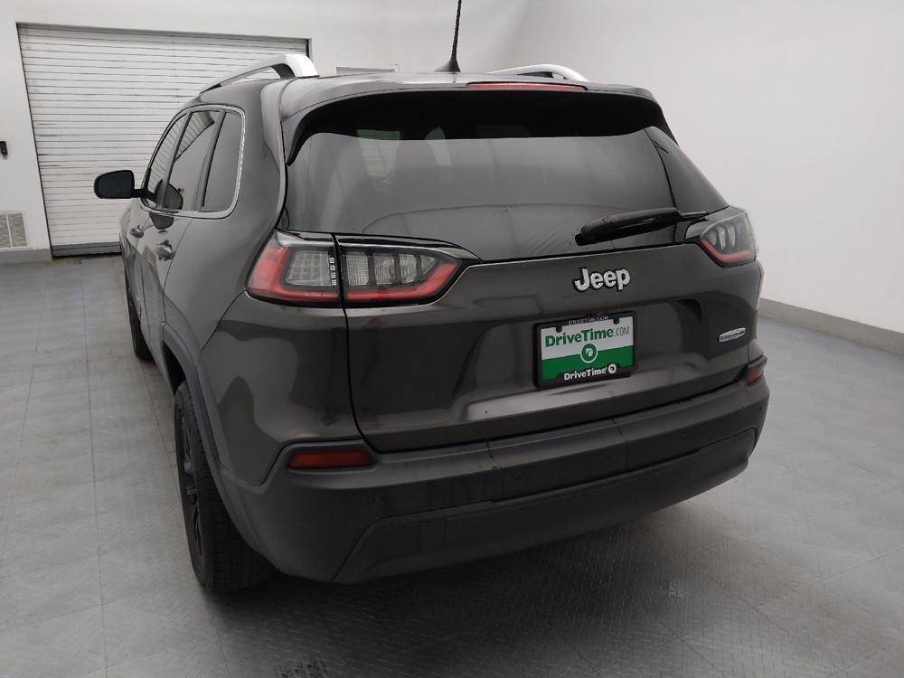 used 2019 Jeep Cherokee car, priced at $17,595
