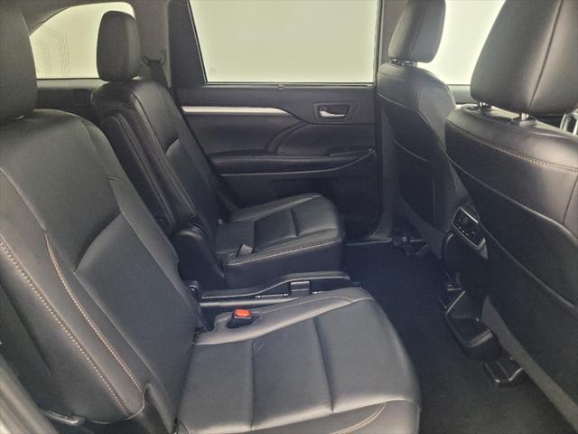 used 2019 Toyota Highlander car, priced at $26,095