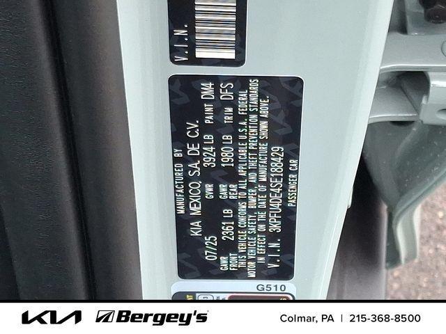 new 2025 Kia K4 car, priced at $25,076