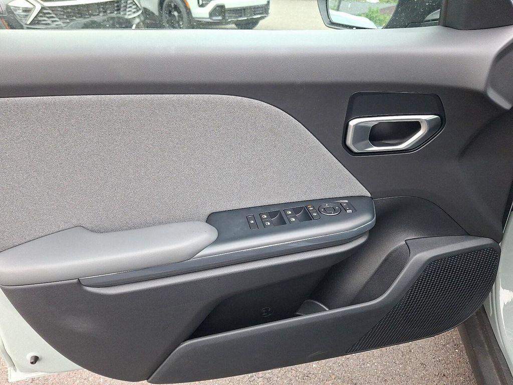 new 2025 Kia K4 car, priced at $24,076