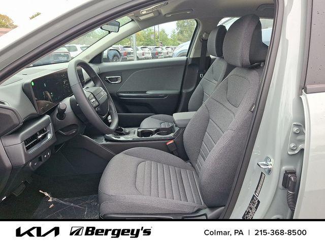 new 2025 Kia K4 car, priced at $25,076