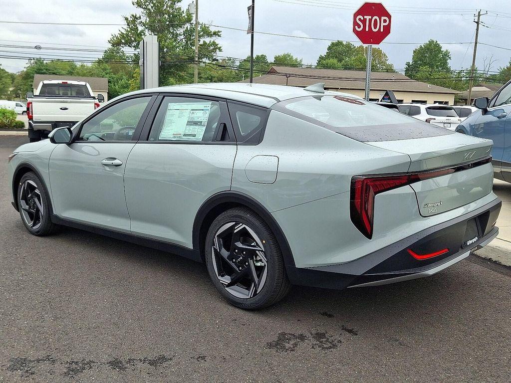 new 2025 Kia K4 car, priced at $24,076