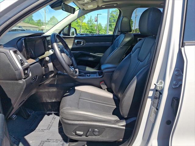 used 2023 Kia Sorento car, priced at $32,959