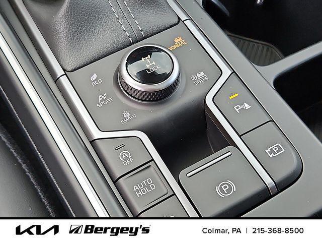 new 2025 Kia Sorento car, priced at $42,099