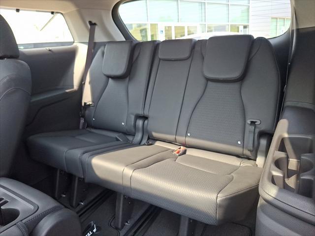 new 2025 Kia Carnival Hybrid car, priced at $52,486