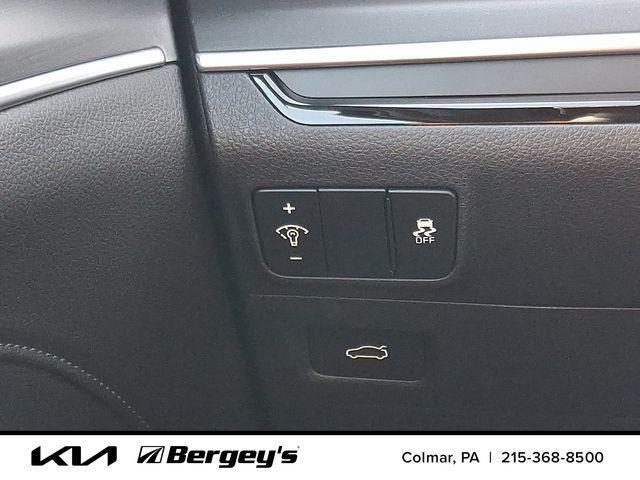 new 2026 Kia K5 car, priced at $31,079