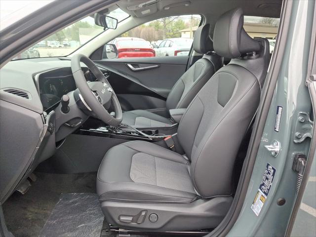 new 2025 Kia Niro car, priced at $31,360