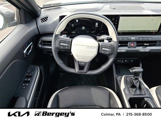 new 2025 Kia K4 car, priced at $27,673