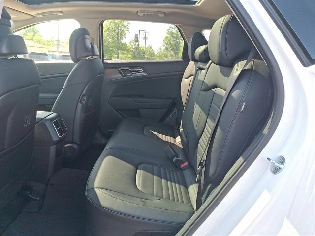 new 2025 Kia Sportage Hybrid car, priced at $39,355