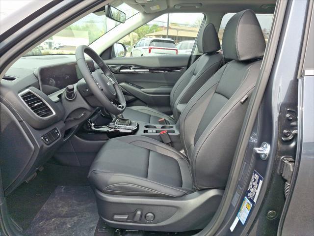 new 2025 Kia Seltos car, priced at $33,455