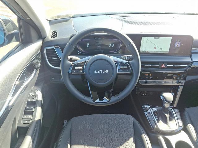 new 2025 Kia Seltos car, priced at $27,325