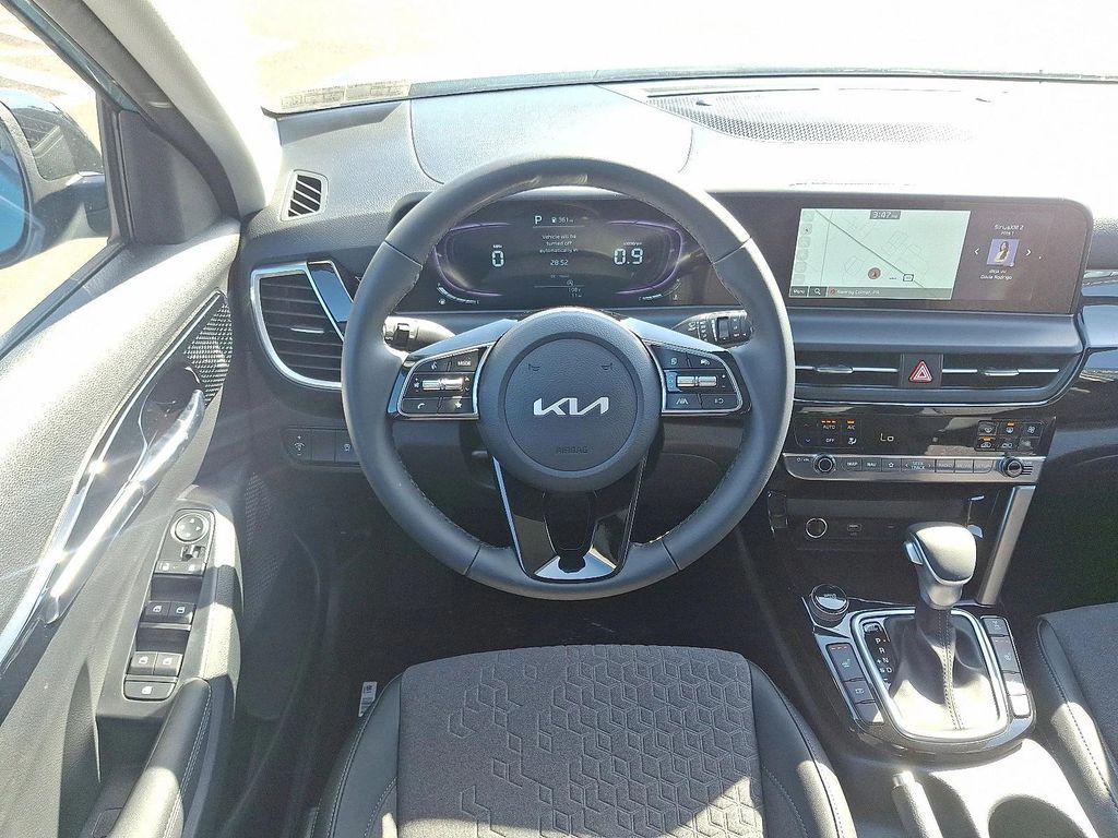 new 2025 Kia Seltos car, priced at $27,325