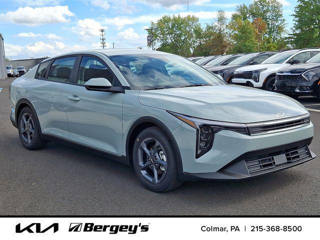 new 2025 Kia K4 car, priced at $23,882