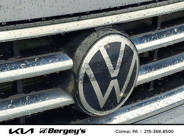 used 2022 Volkswagen Tiguan car, priced at $19,995