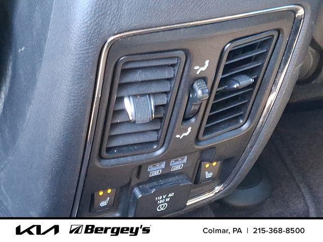 used 2017 Jeep Grand Cherokee car, priced at $13,462