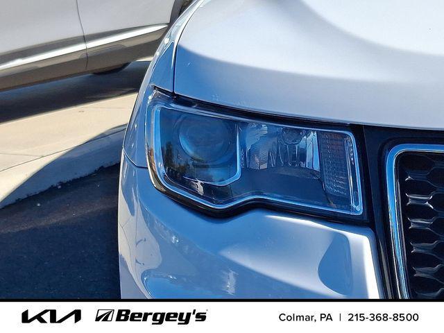 used 2017 Jeep Grand Cherokee car, priced at $13,462