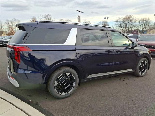 new 2025 Kia Carnival car, priced at $42,360