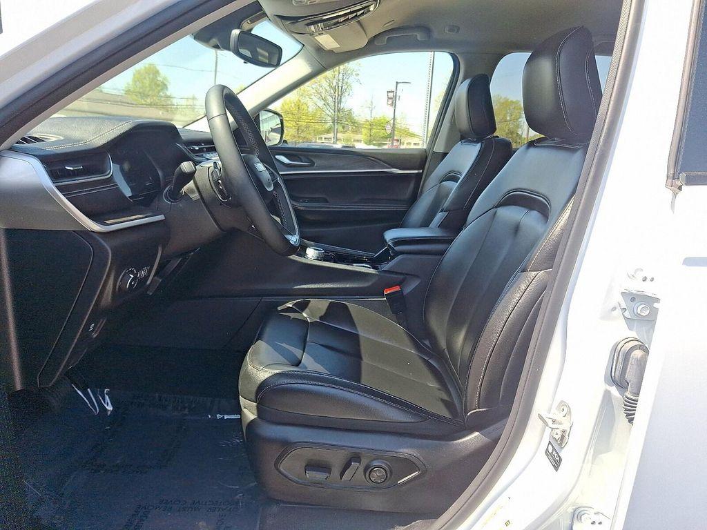 used 2023 Jeep Grand Cherokee car, priced at $30,121