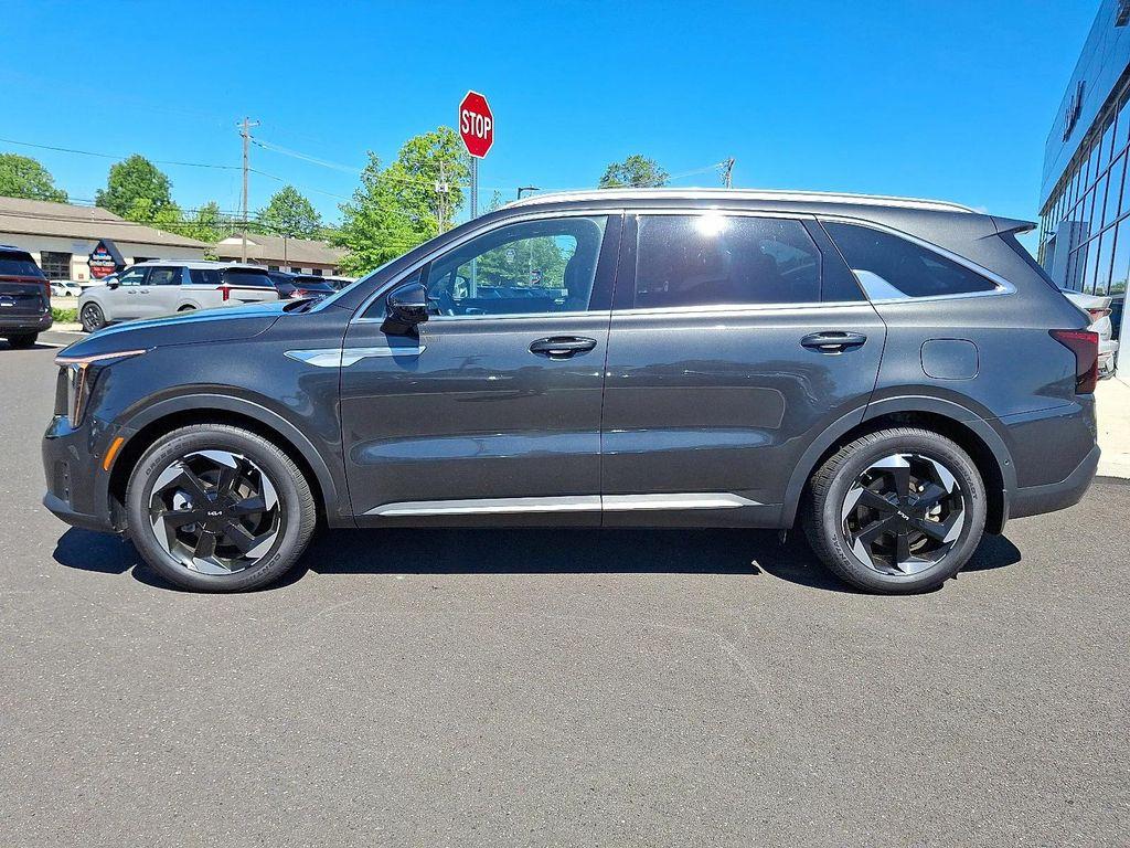 used 2025 Kia Sorento Plug-In Hybrid car, priced at $43,359