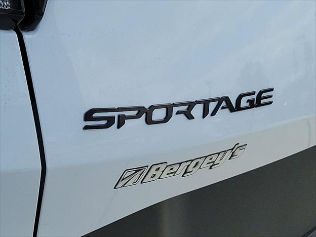 new 2025 Kia Sportage car, priced at $35,045