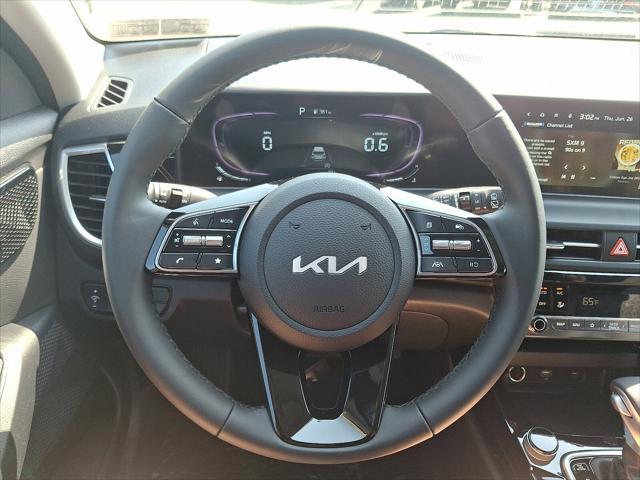 new 2025 Kia Seltos car, priced at $27,325