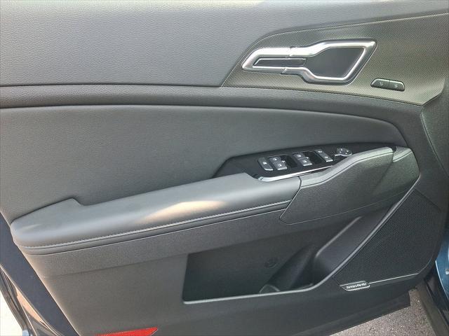 new 2025 Kia Sportage Hybrid car, priced at $38,960