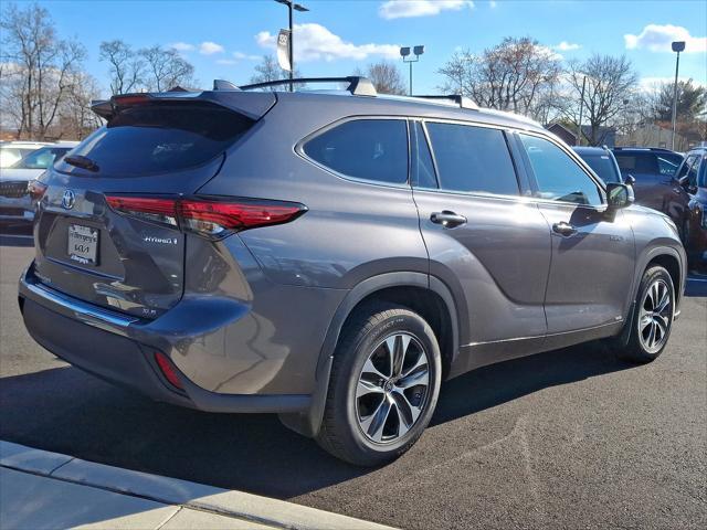 used 2021 Toyota Highlander Hybrid car, priced at $36,959