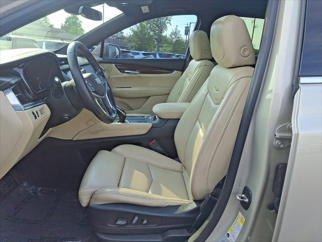 used 2017 Cadillac XT5 car, priced at $13,999