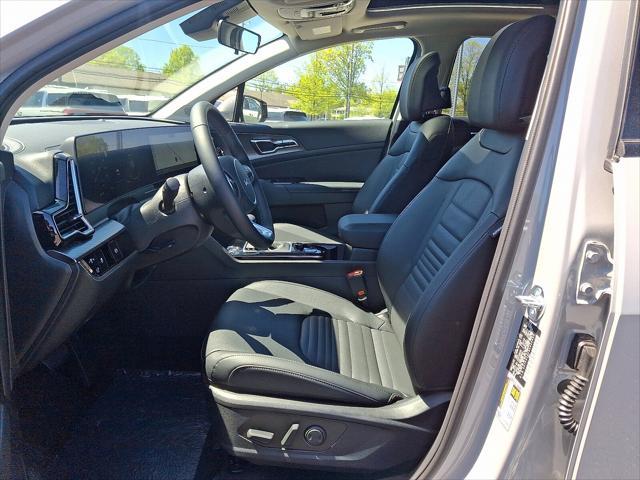 new 2025 Kia Sportage car, priced at $39,330