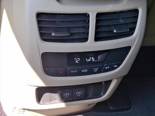 used 2019 Acura MDX car, priced at $23,422