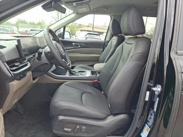 new 2025 Kia Carnival car, priced at $40,665