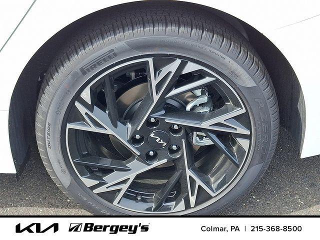 new 2026 Kia K5 car, priced at $31,836