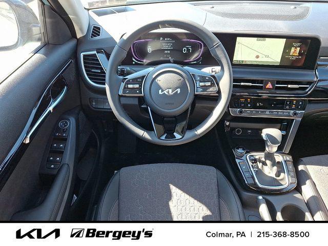 new 2026 Kia Seltos car, priced at $28,335