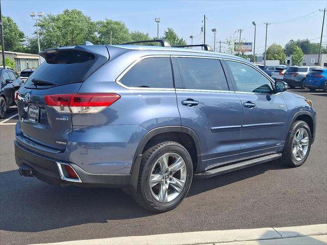 used 2019 Toyota Highlander Hybrid car, priced at $24,995