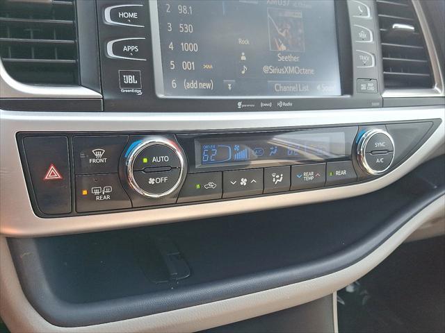 used 2019 Toyota Highlander Hybrid car, priced at $24,995