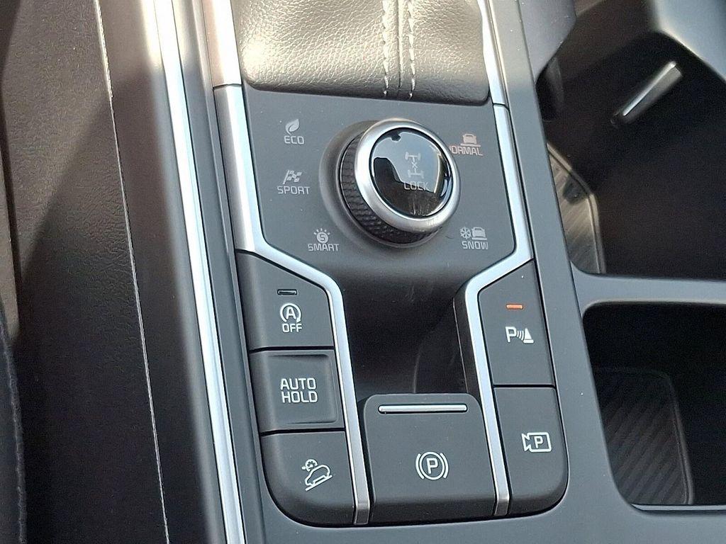 new 2025 Kia Sorento car, priced at $39,849