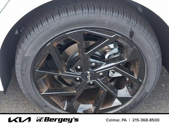 new 2026 Kia K5 car, priced at $31,862