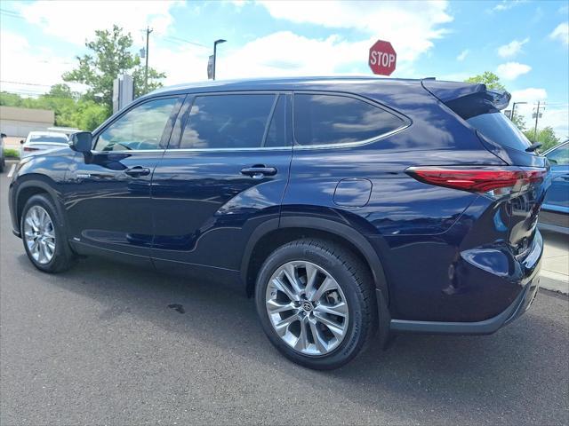 used 2020 Toyota Highlander Hybrid car, priced at $34,959
