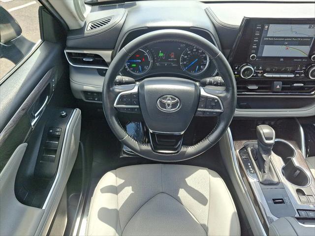 used 2020 Toyota Highlander Hybrid car, priced at $34,959
