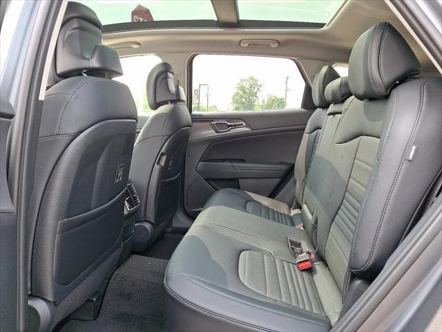 new 2025 Kia Sportage Hybrid car, priced at $39,555
