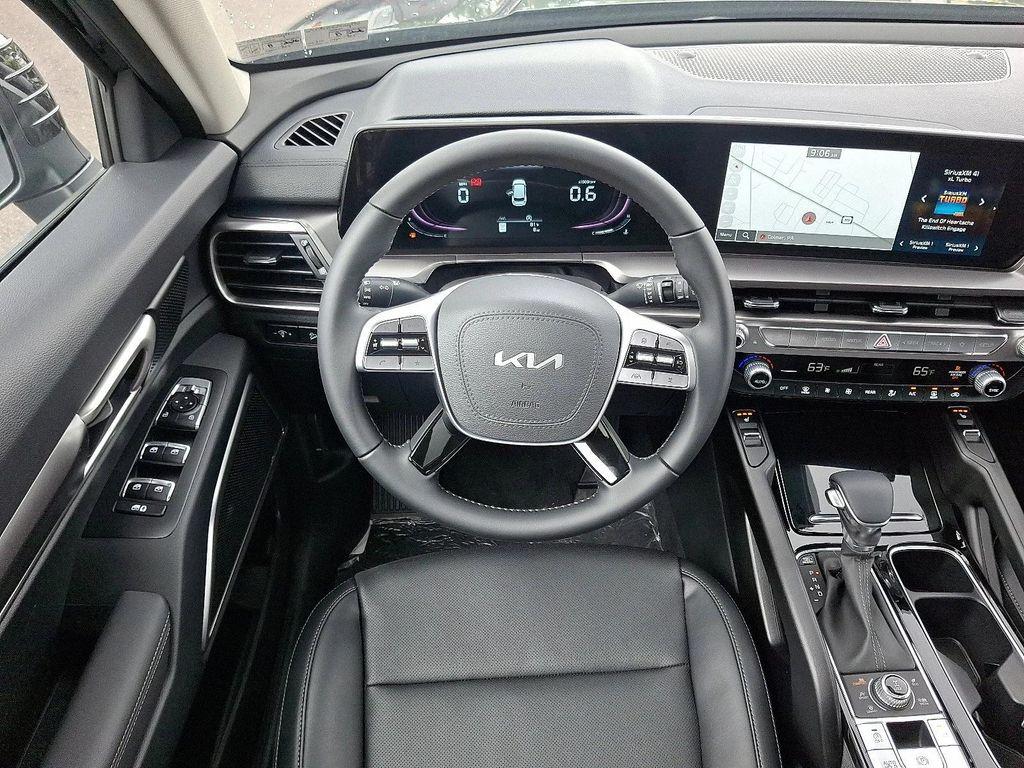 new 2025 Kia Telluride car, priced at $42,121