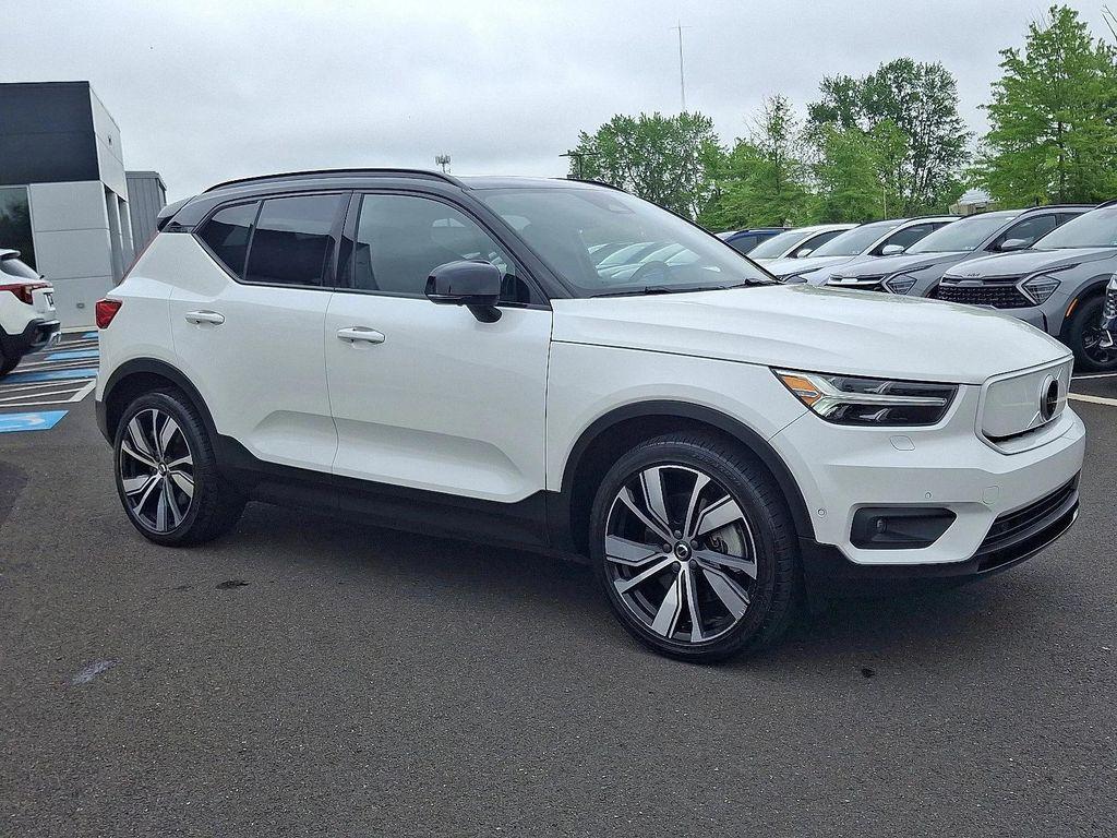 used 2022 Volvo XC40 Recharge Pure Electric car, priced at $22,692
