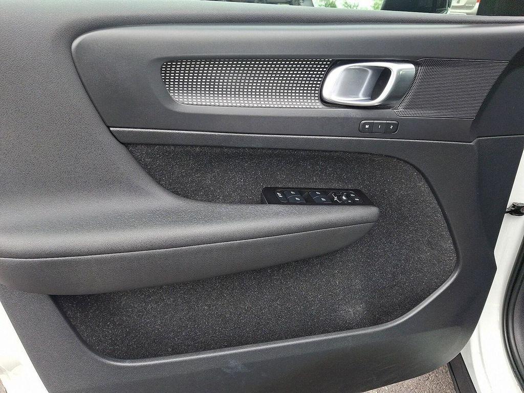 used 2022 Volvo XC40 Recharge Pure Electric car, priced at $22,692
