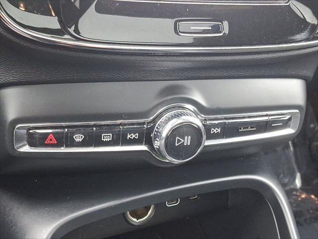 used 2022 Volvo XC40 Recharge Pure Electric car, priced at $28,959