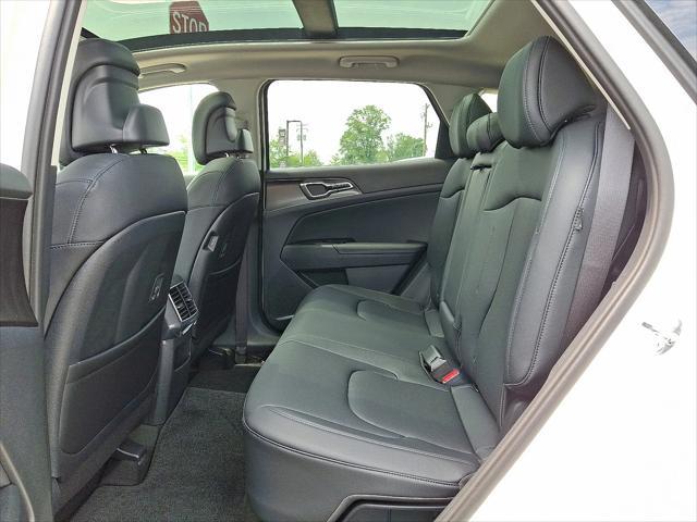 new 2025 Kia Sportage Hybrid car, priced at $35,305