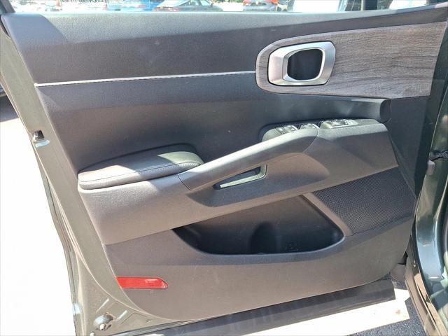 used 2022 Kia Sorento car, priced at $26,440
