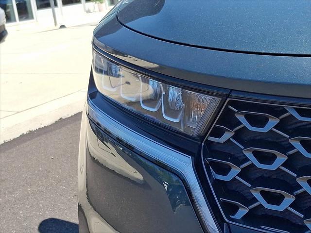 used 2022 Kia Sorento car, priced at $26,440