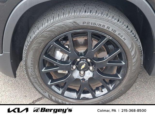 used 2022 Chevrolet Trax car, priced at $18,307